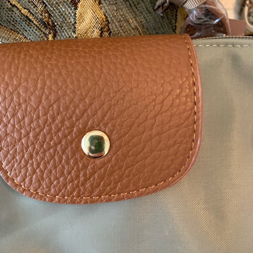 Montana West Mini Bag with Shoulder Strap
NWT - Picture 5 of 13